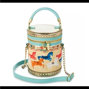 Disney Loungefly Carousel King Arthur Beautiful piece, colorful, barrel body